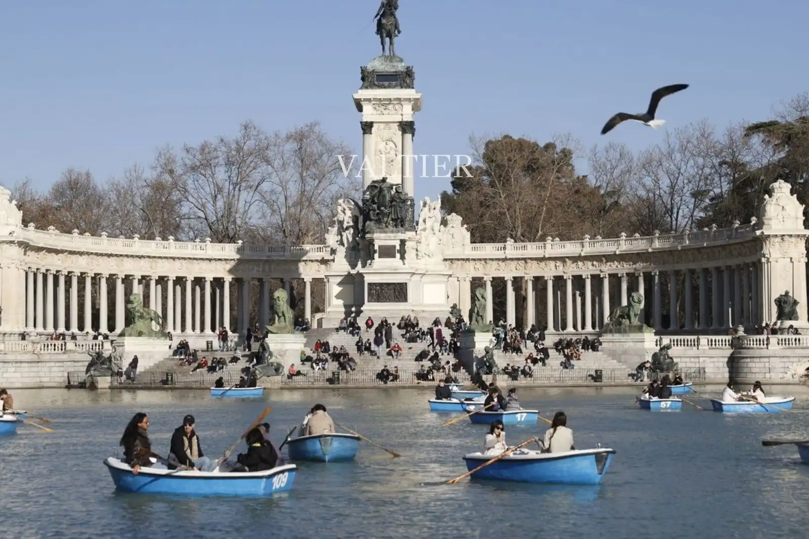 Außenansicht von Wohnung zum Verkauf in Madrid mit Heizung, Terrasse und Abstellraum