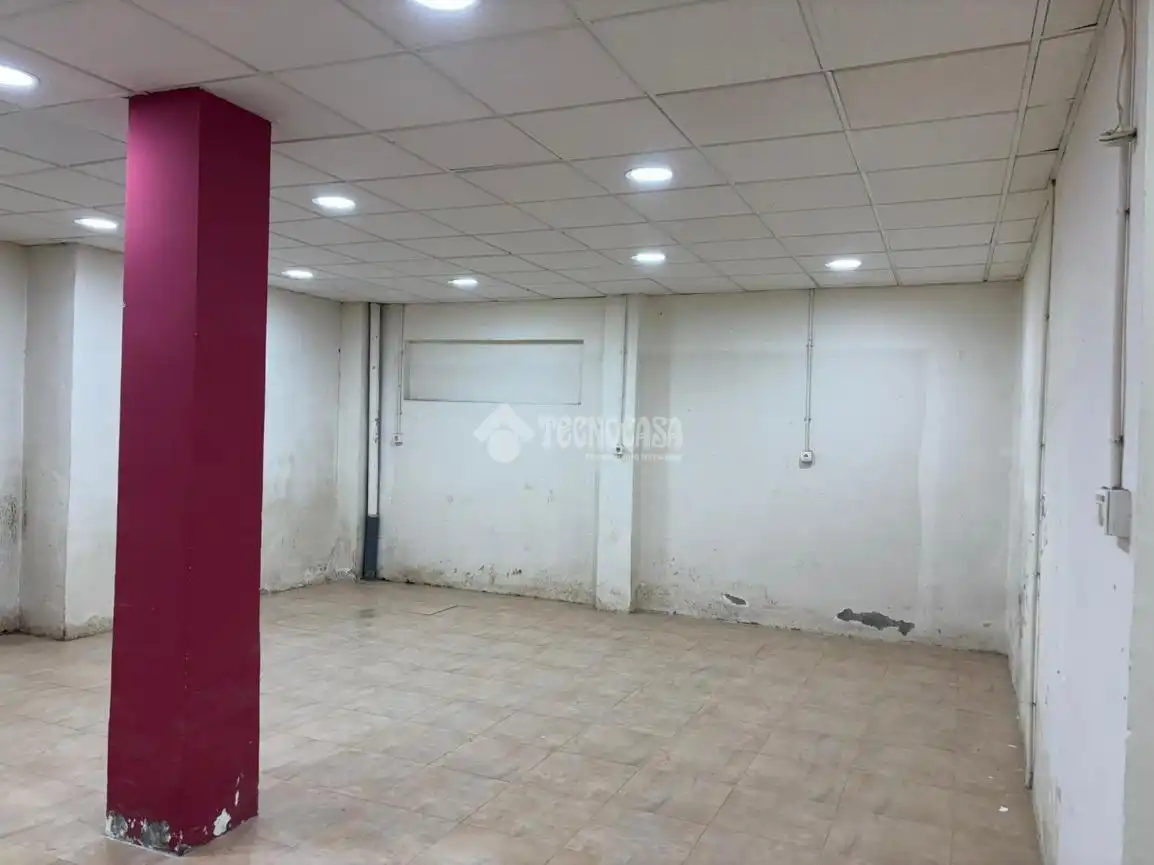 Local comercial en venda a Luis Lamarca, imagen 4