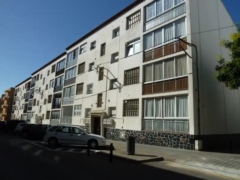 Piso en venta en C/ Tirso de Molina