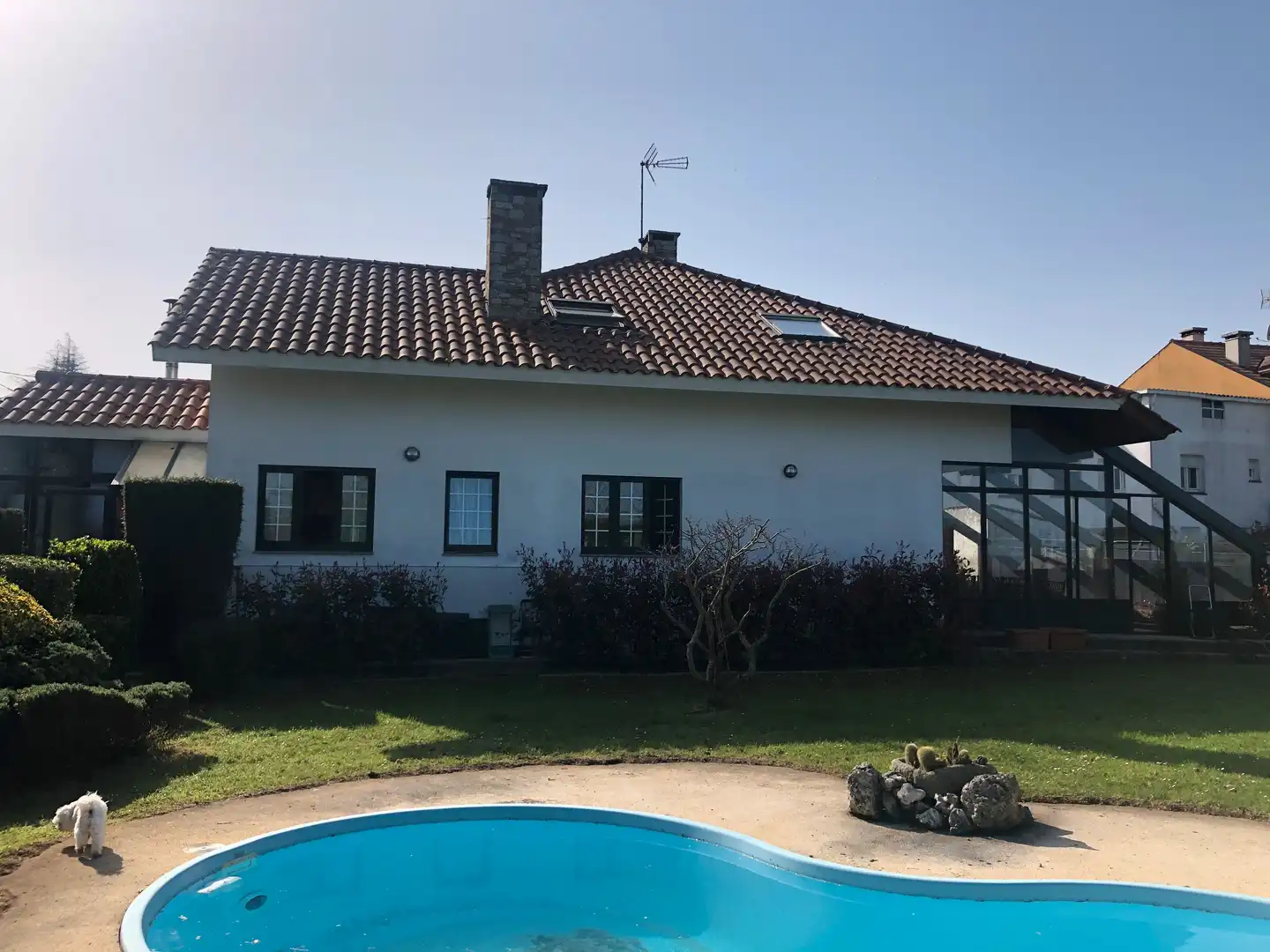 Außenansicht von Haus oder Chalet zum Verkauf in Oleiros mit Privatgarten, Parkett und Terrasse