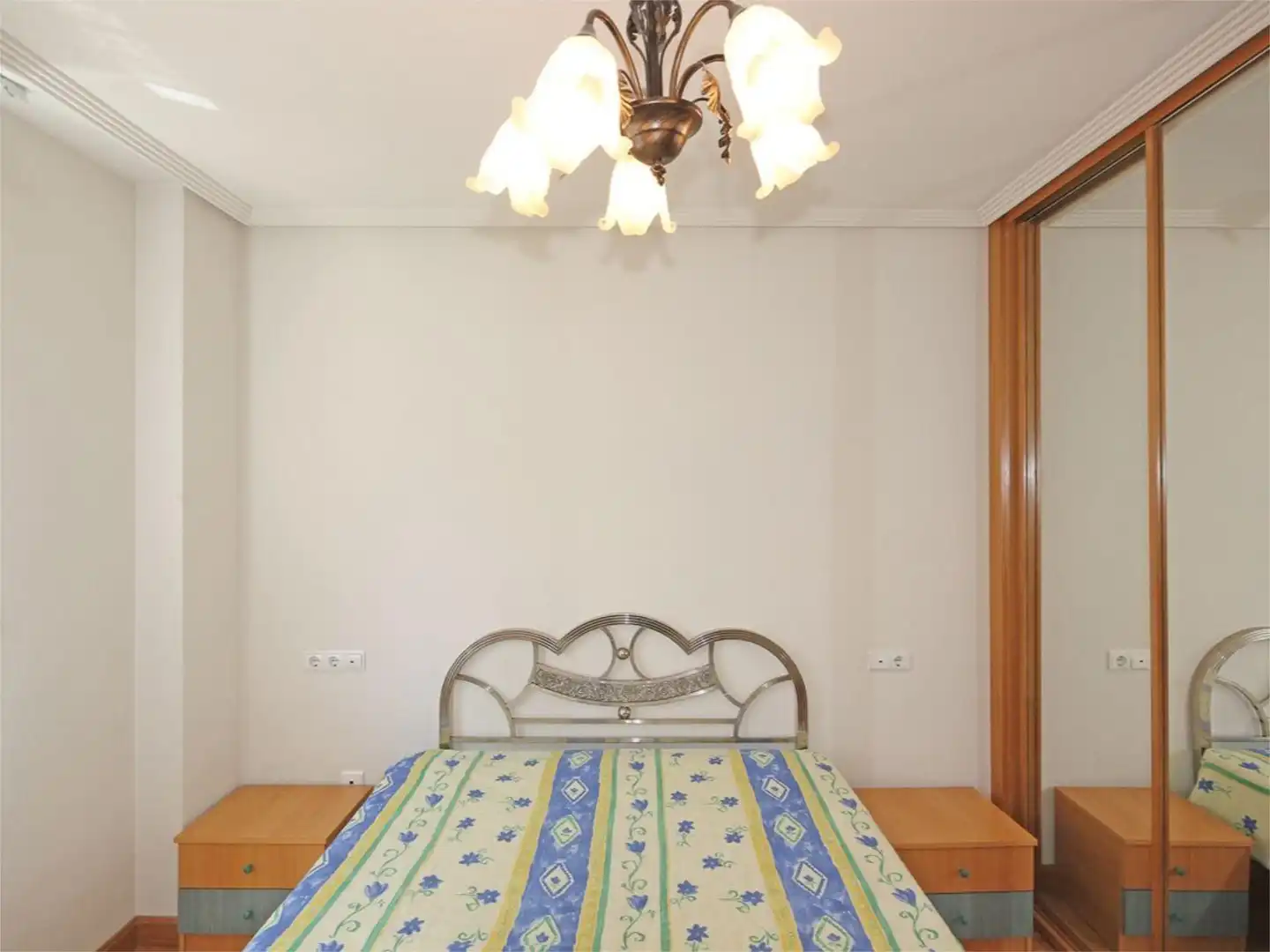 Bedroom of Flat for rent in Salamanca  with Heating, Terrace and Furnished