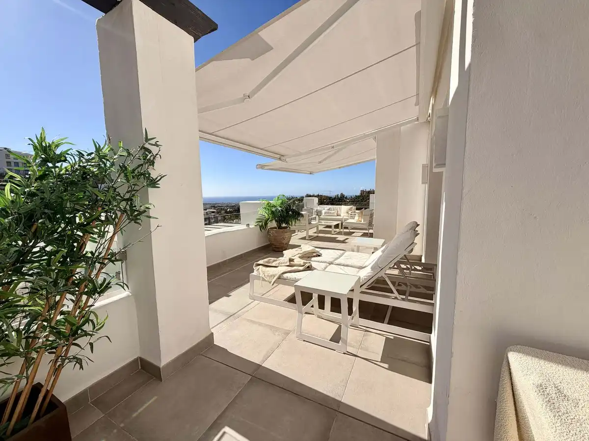 Terraza de Piso en venta en Benahavís con Aire acondicionado y Terraza