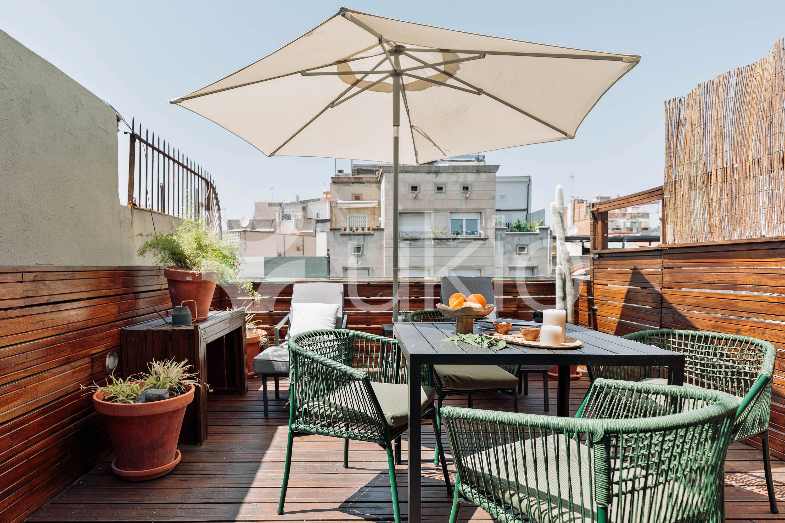 Terrassa de Àtic de lloguer en  Barcelona Capital amb Aire condicionat, Calefacció i Parquet