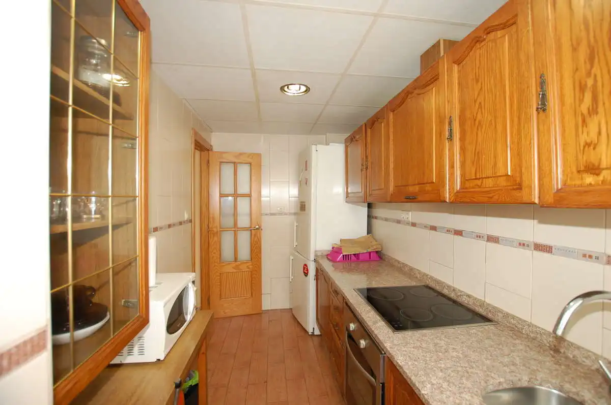 Cocina de Piso para compartir en Granada con Amueblado