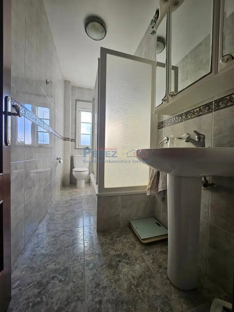 Bany de Casa o xalet en venda en Neda amb Calefacció, Jardí privat i Traster