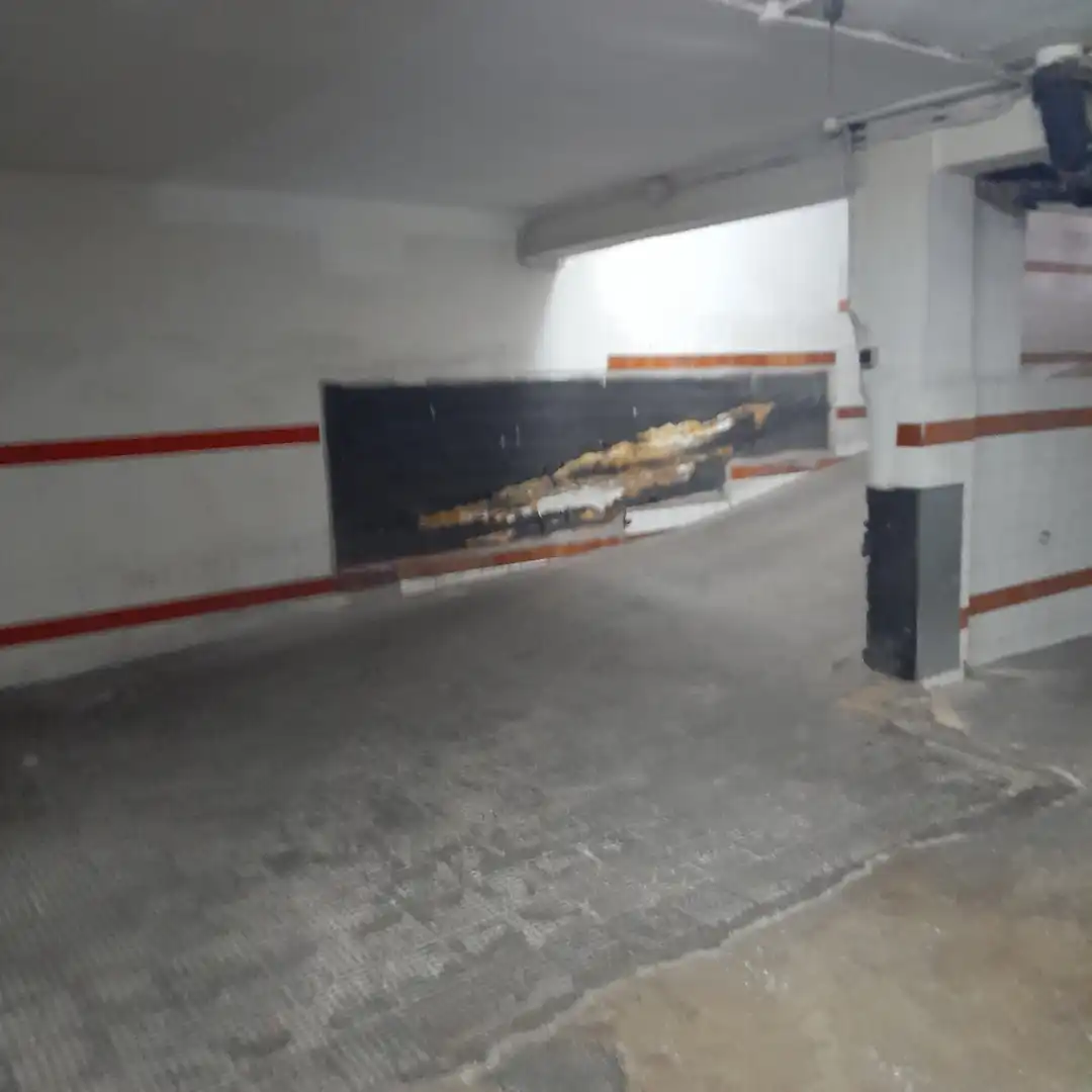 Parkplatz von Garage zur Miete in Jesús
