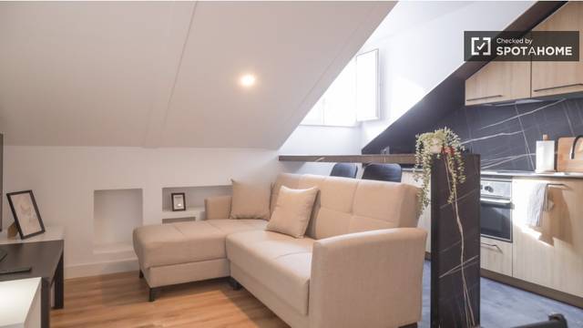 Piso en Alquiler en Universidad - Malasaña