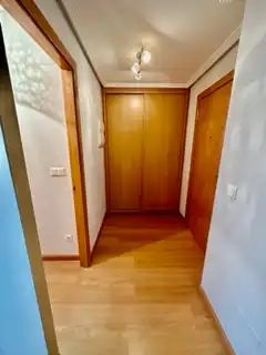 Apartamento de alquiler en Villaquilambre con Calefacción, Parquet y Terraza