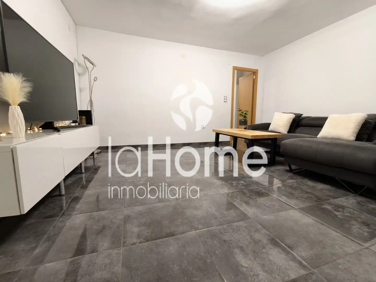 Living room of Flat for sale in Llíria  with Terrace, Furnished and Oven