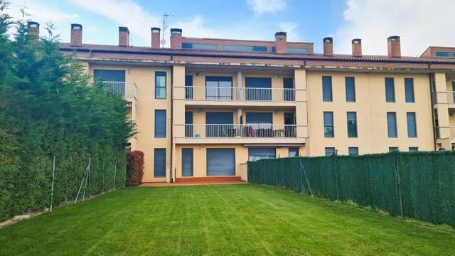 Apartamento en Alquiler en Cirueña