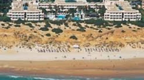 Foto 2 de Edificio en venta en La Soledad, Chiclana de la Frontera