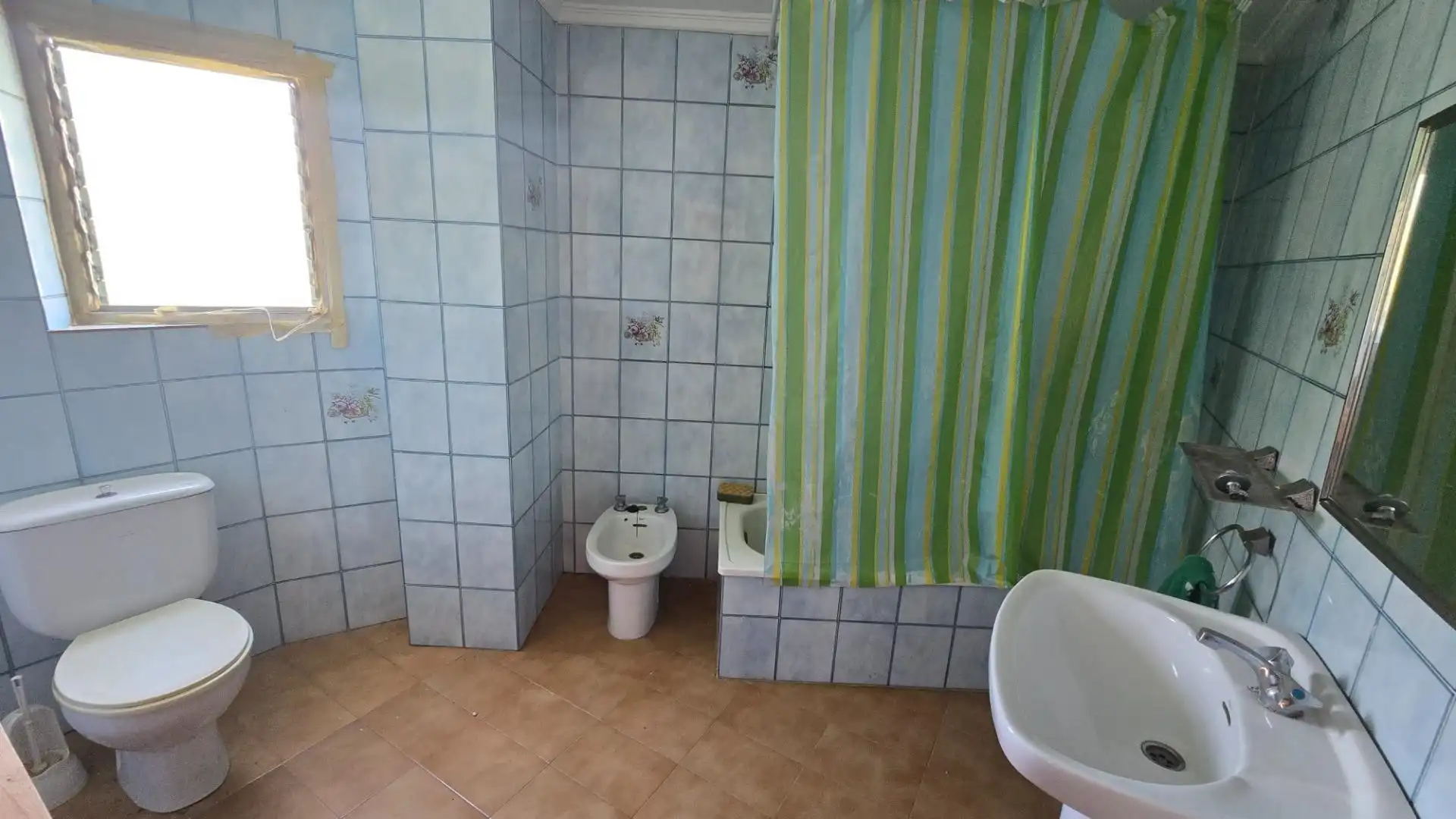 Badezimmer von Wohnung zum Verkauf in Cortes de Pallás mit Terrasse