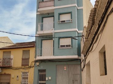 Piso con balcón en venta en Calle Santa Teresa 2