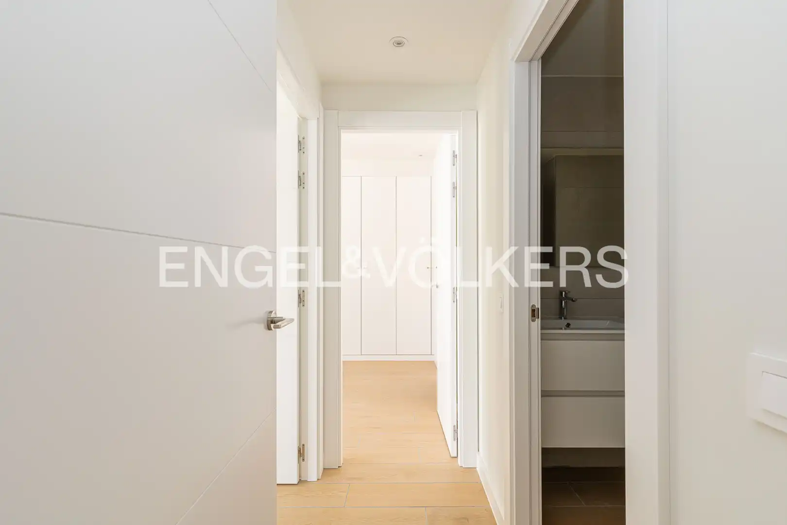 Flat for rent in Madrid  with Air Conditioner, Heating and Swimming Pool