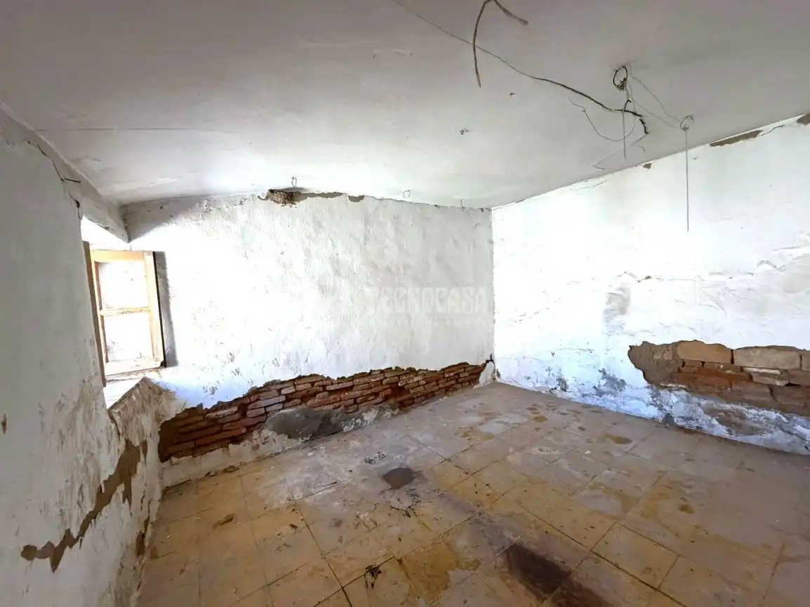 Finca rústica en venda en Cebolla amb Jardí privat