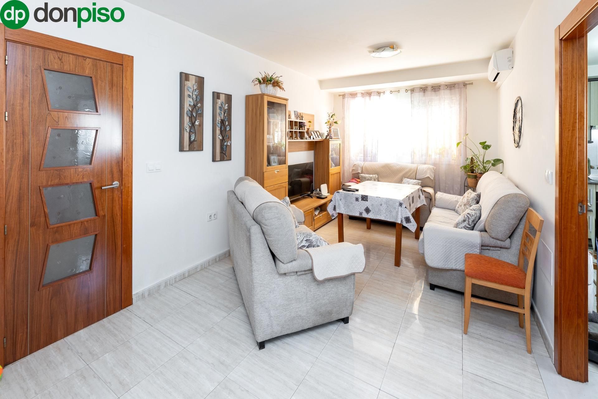 Living room of Planta baja for sale in Las Gabias  with Air Conditioner and Storage room
