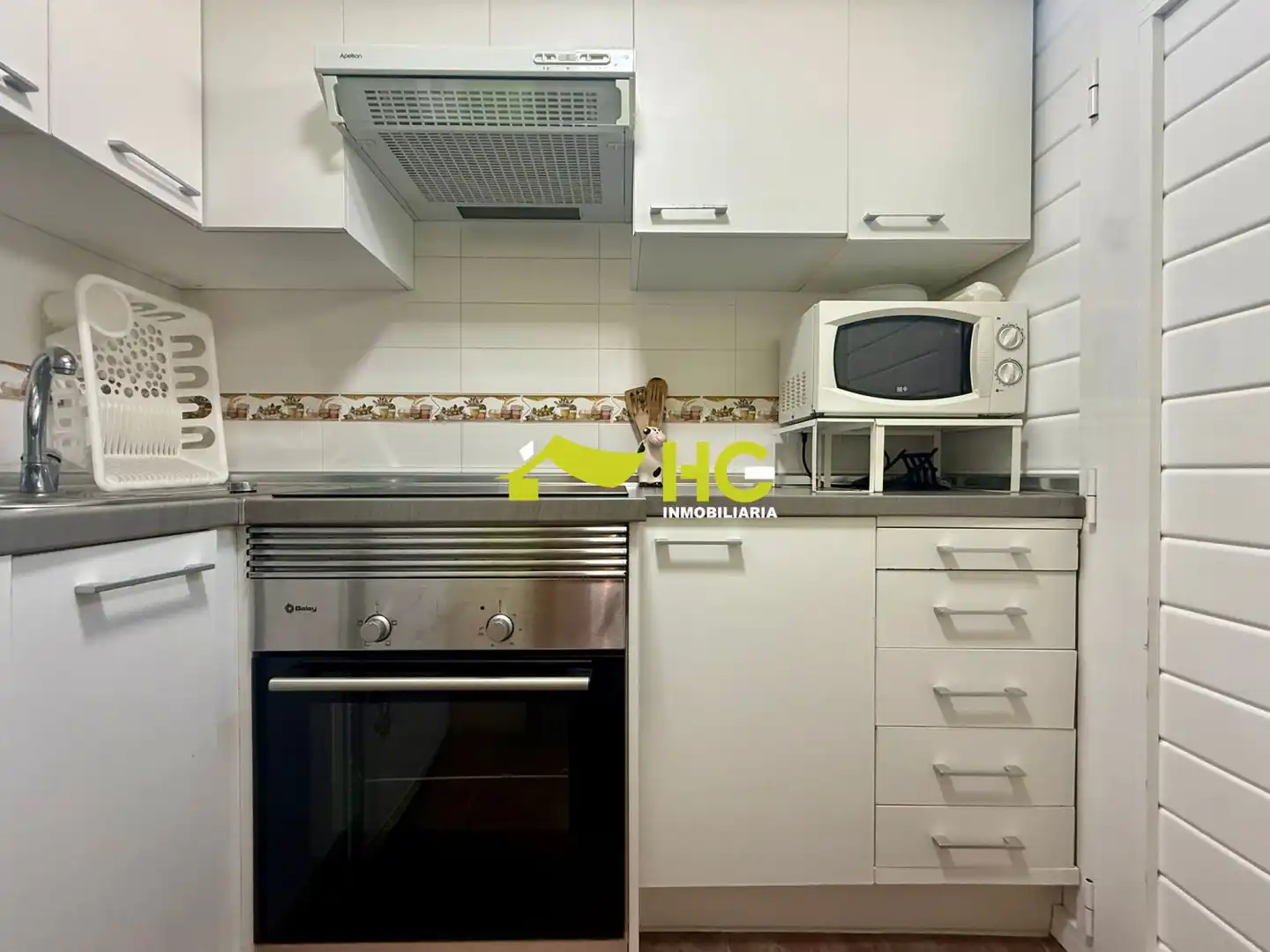 Cocina de Estudio de alquiler en Villaviciosa de Odón con Calefacción, Amueblado y Piscina comunitaria