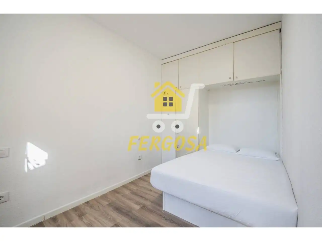Dormitori de Casa adosada en venda en Las Ventas de Retamosa amb Jardí privat, Terrassa i Piscina