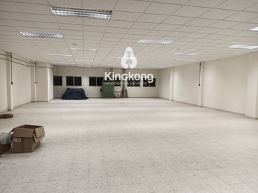 Industrial building to rent in Gamonal