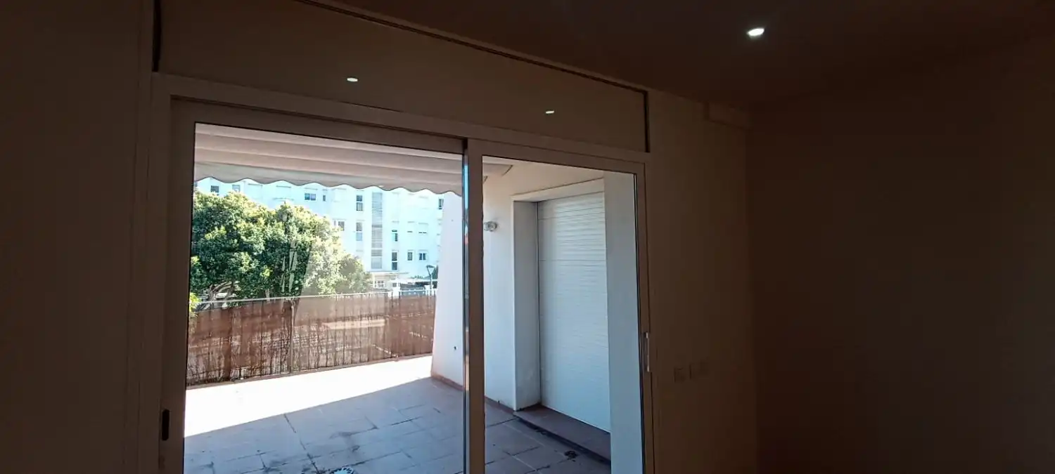 Terrasse von Wohnungen zum Verkauf in Sitges mit Parkett, Terrasse und Abstellraum