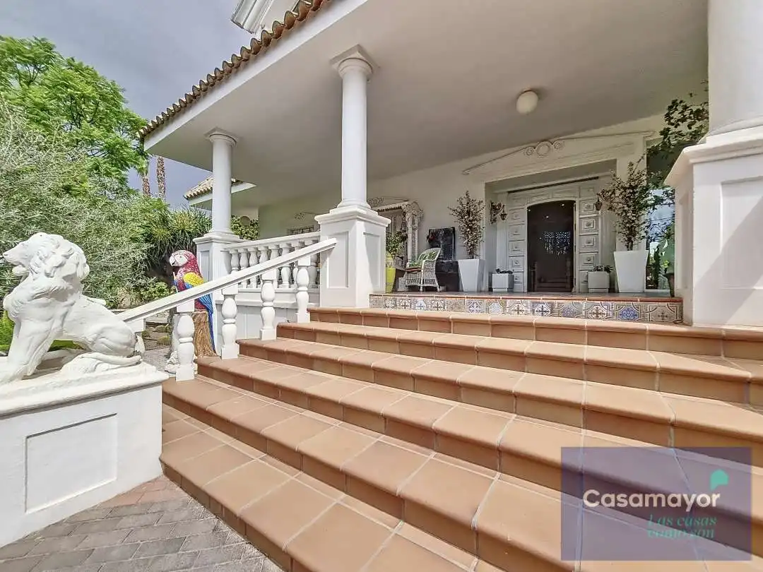 Houses for sale in Sol y Luz