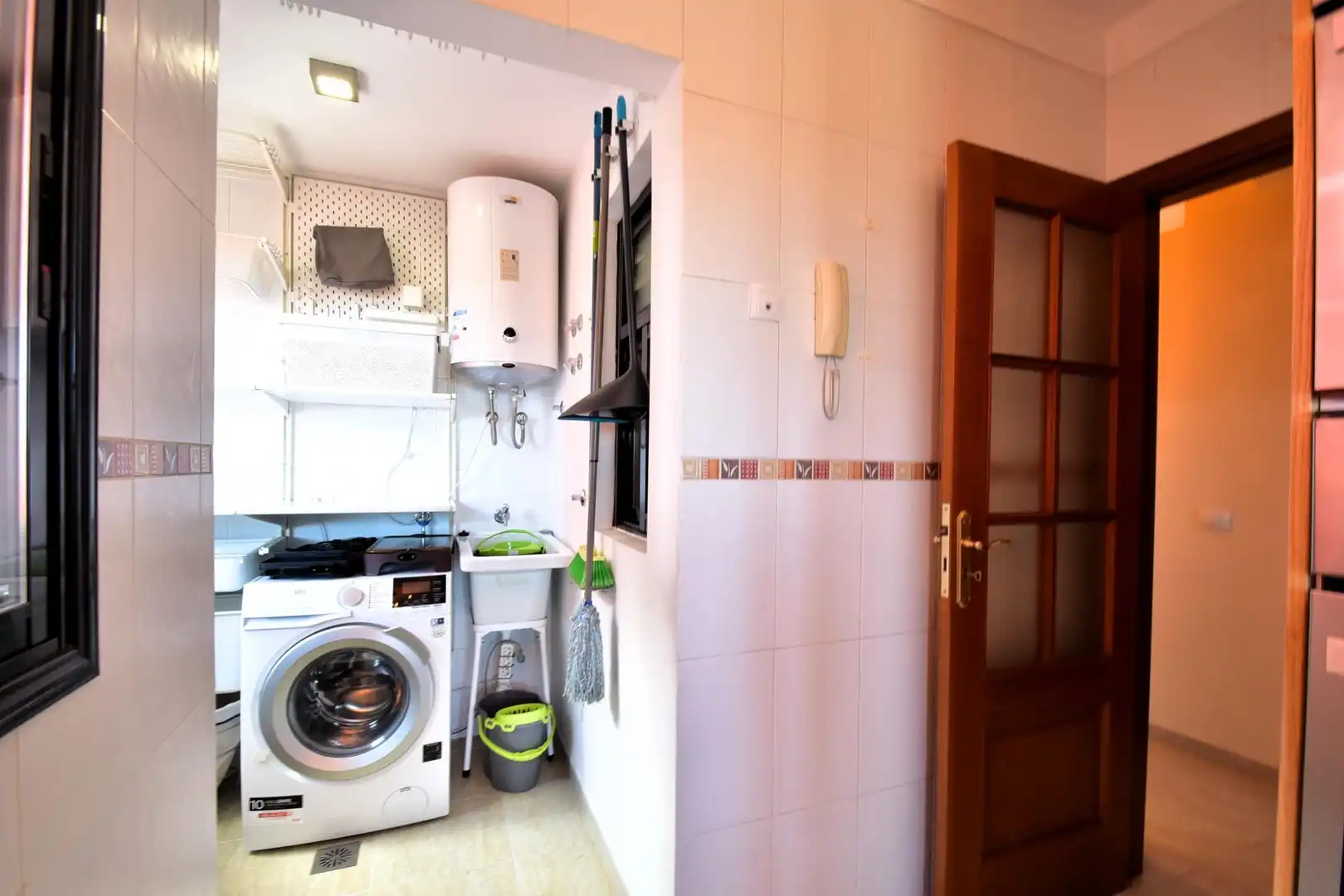 Cocina de Casa adosada de alquiler en San Cristóbal de la Laguna con Aire acondicionado, Calefacción y Jardín privado