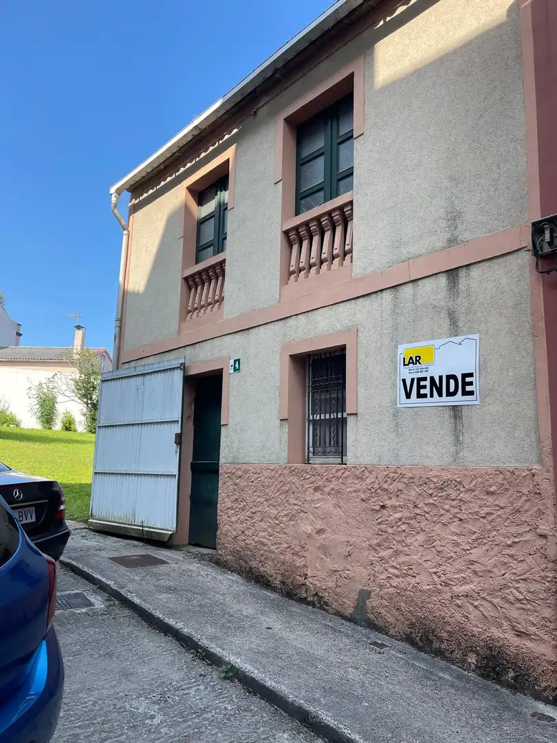 Vista exterior de Casa o xalet en venda en Carballo
