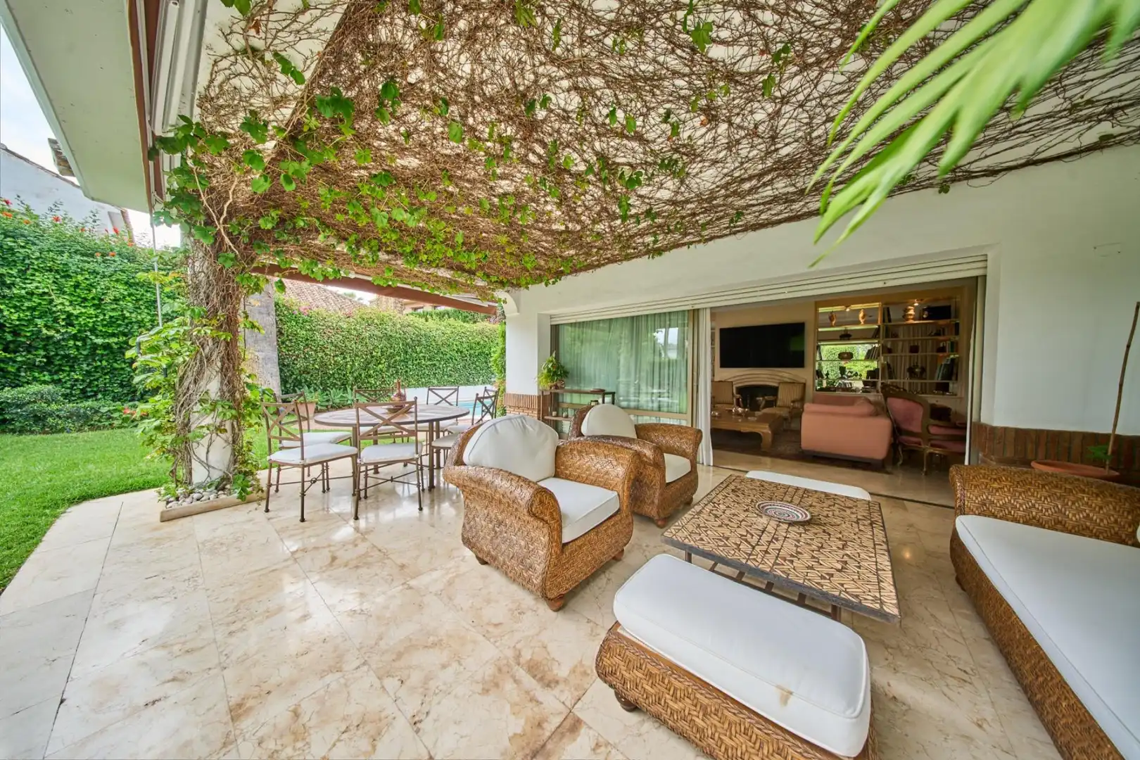 Terraza de Casa o chalet en venta en Marbella con Aire acondicionado, Calefacción y Jardín privado