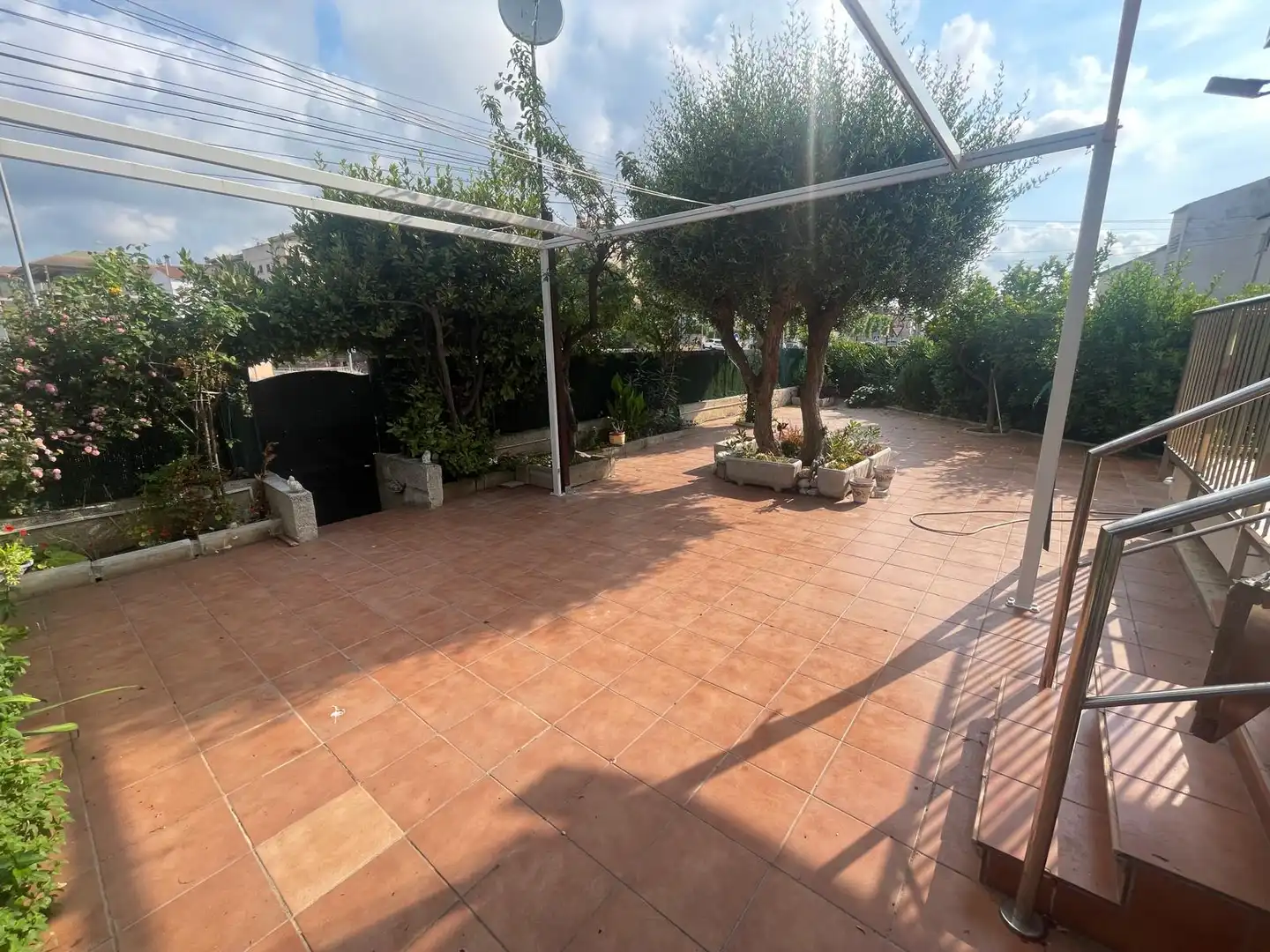 Terrasse von Erdgeschoss zum Verkauf in Cunit mit Klimaanlage, Privatgarten und Terrasse