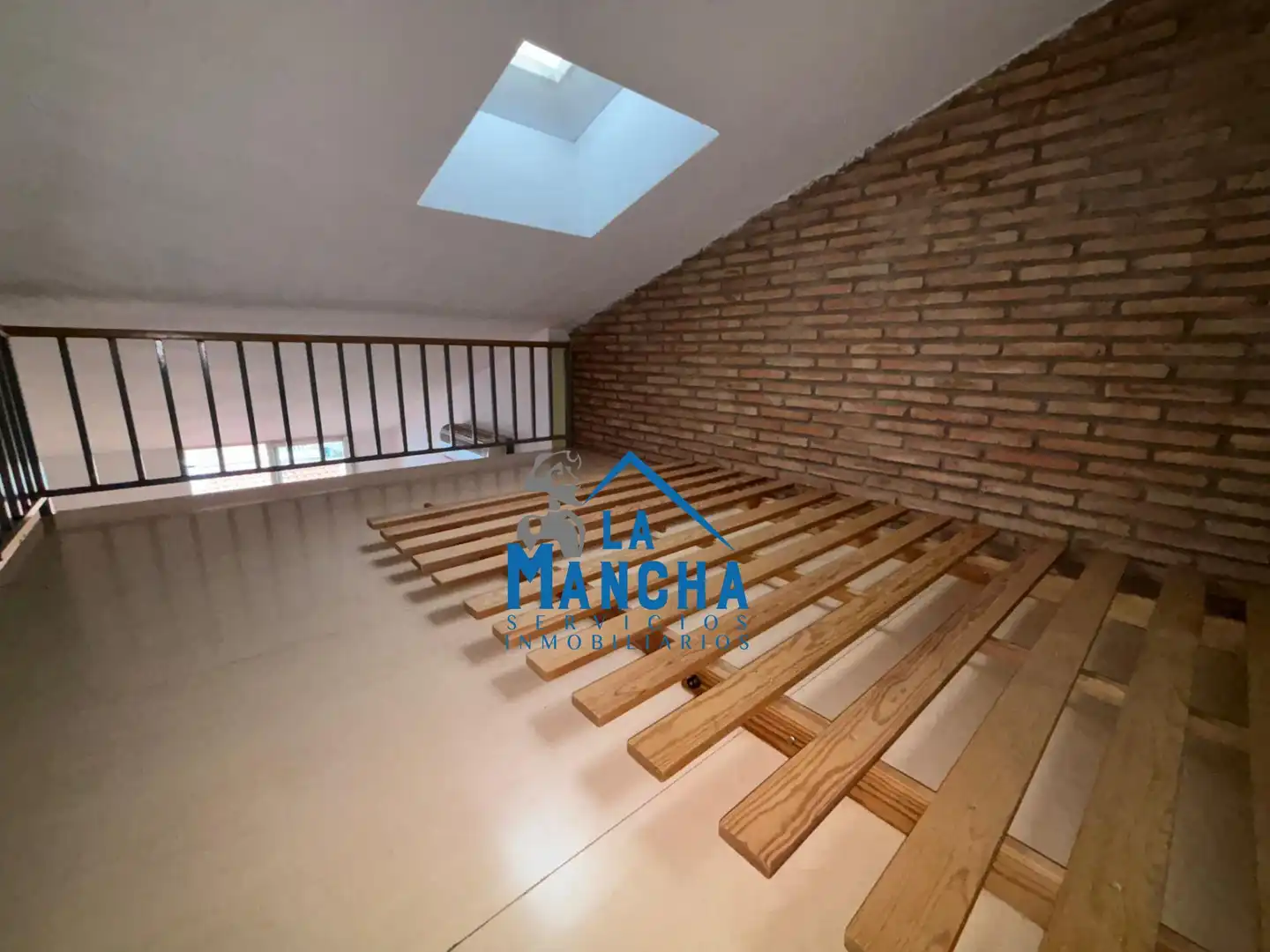 Ático en venta en Albacete con Aire acondicionado, Calefacción y Terraza