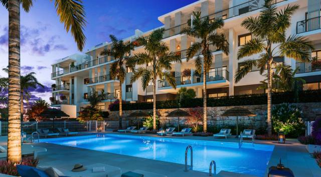 Apartamento en Venta en Puerto de Estepona