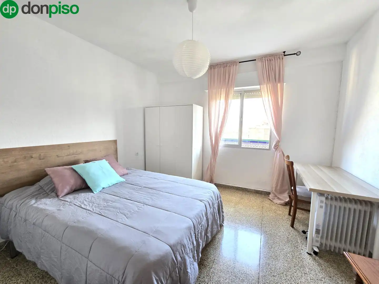 Flat for rent in Calle HENRIQUEZ DE JORQUERA, Cartuja