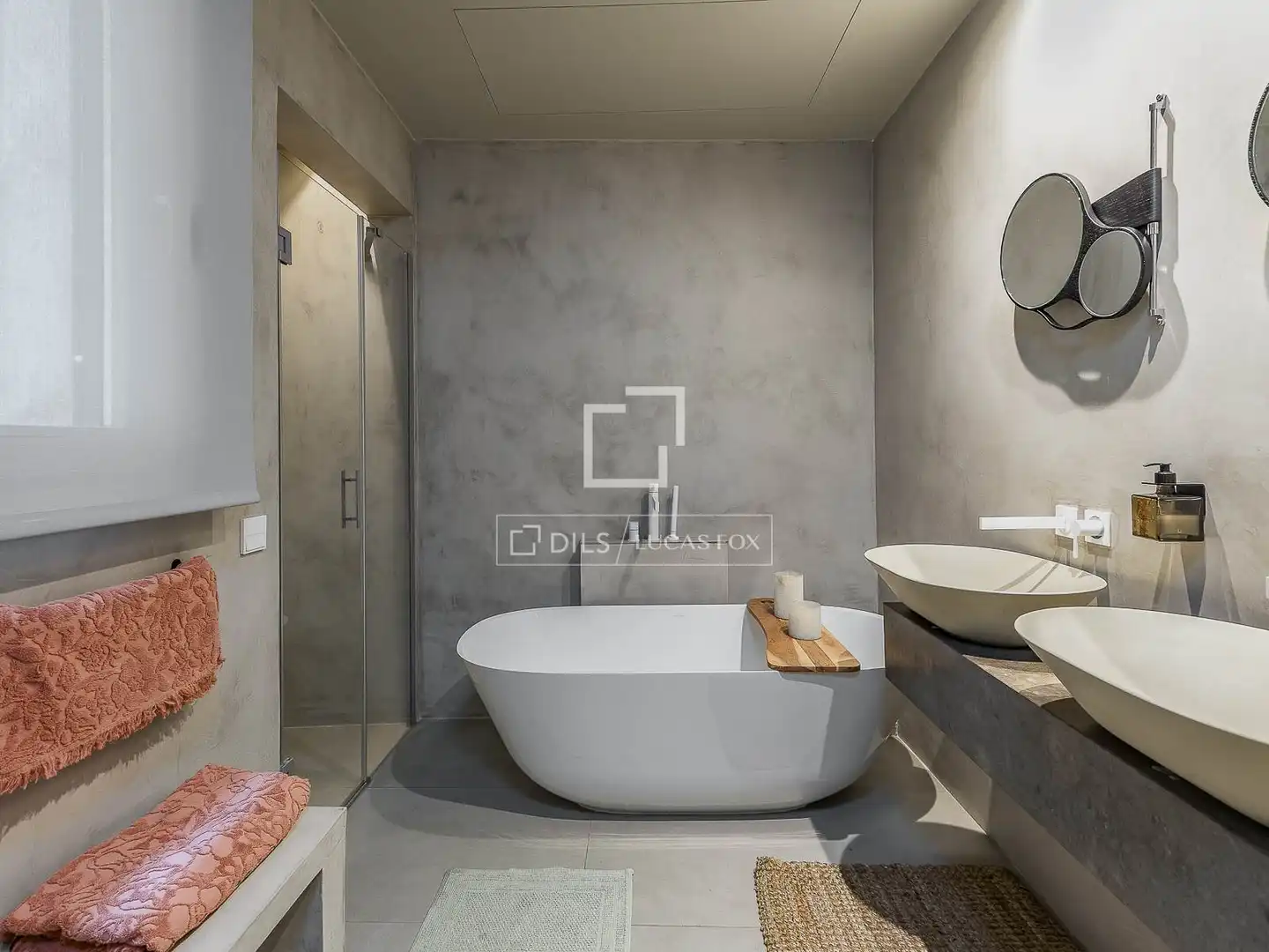 Baño de Piso en venta en Barcelona con Aire acondicionado, Amueblado y Balcón