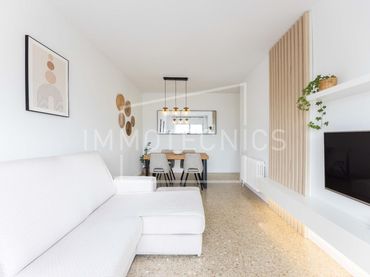 Piso con balcón en venta en Avenida PARC