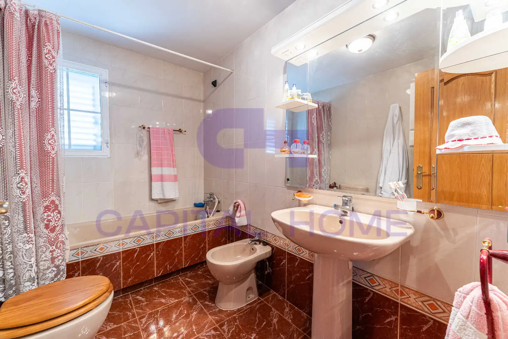 Doppelhaushälfte mit Garten zum Verkauf in Calle del Roble, imagen 37