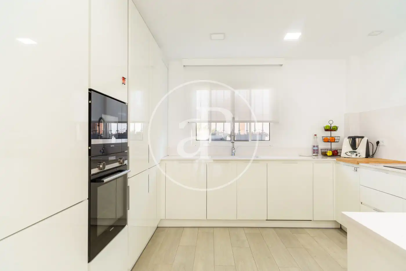 Cocina de Casa o chalet en venta en Riba-roja de Túria con Aire acondicionado, Calefacción y Jardín privado