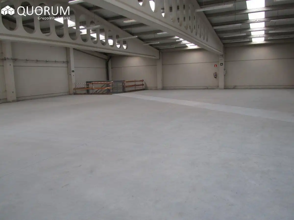 Fabrikhallen zur Miete in Berriz
