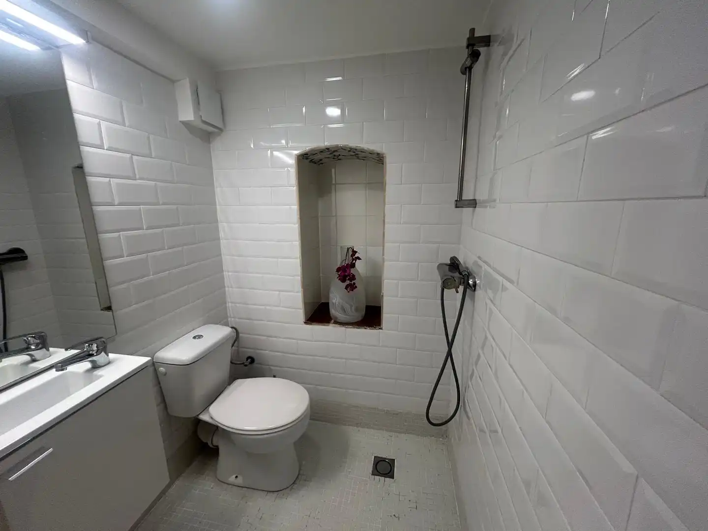 Baño de Piso en venta en Vilanova i la Geltrú con Microondas y Balcón