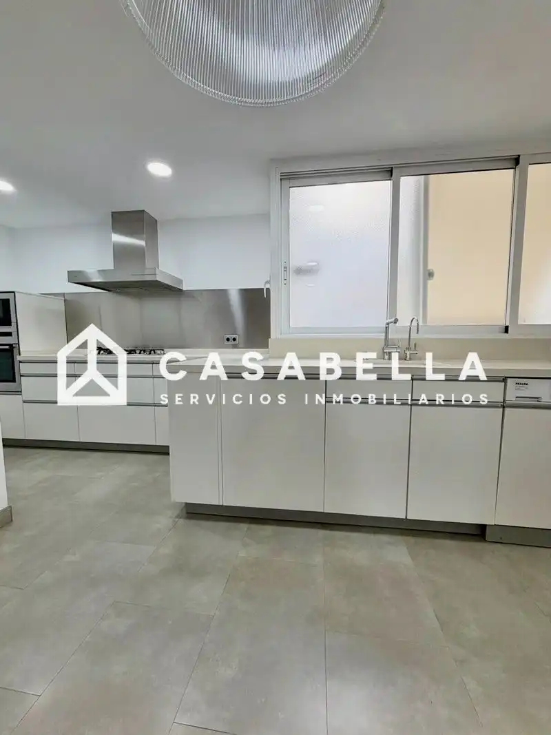 Cocina de Piso de alquiler en Valencia con Aire acondicionado, Calefacción y Trastero