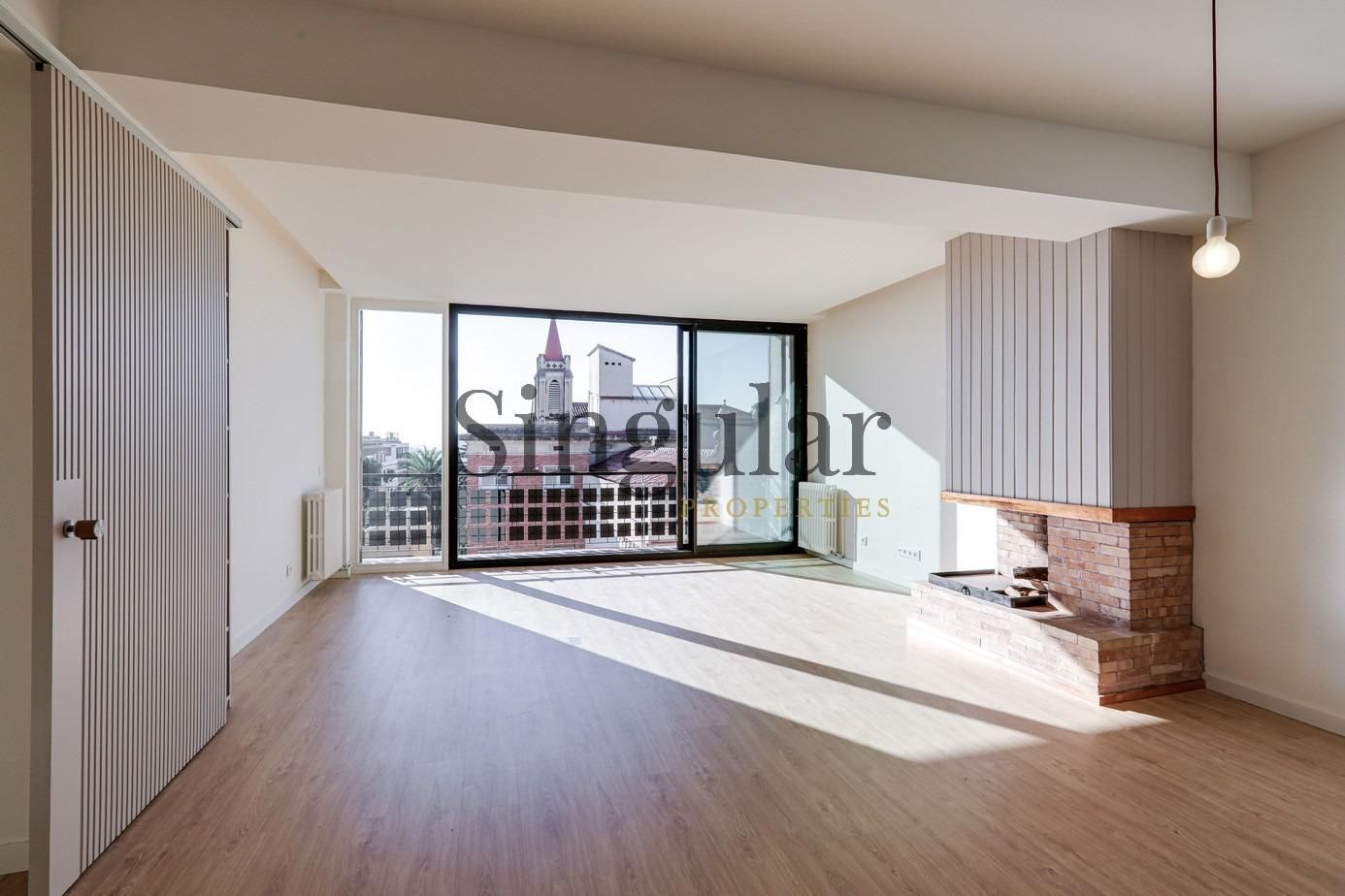 Bedroom of Flat for sale in  Barcelona Capital  with Air Conditioner, Terrace and Balcony