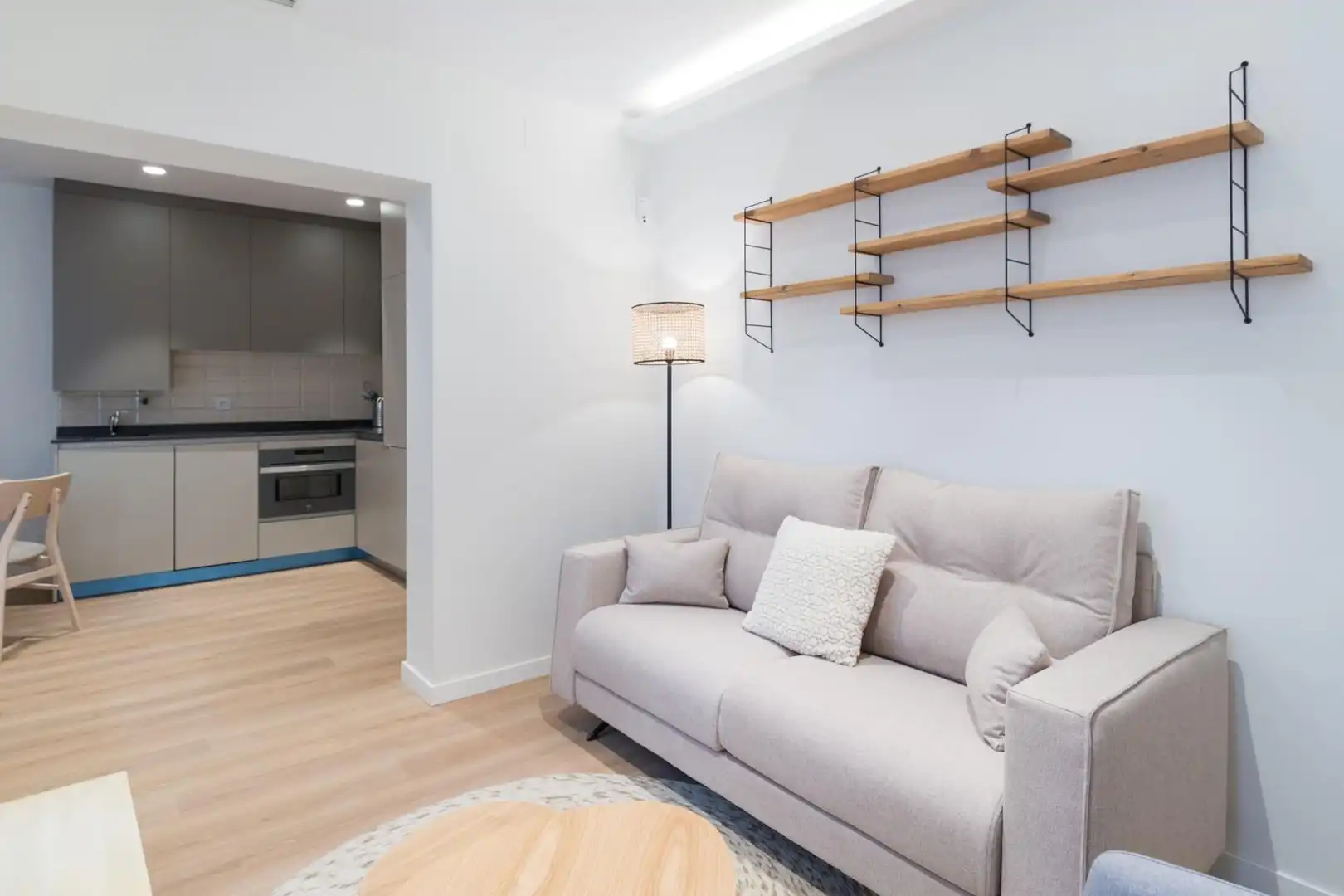 Wohnzimmer von Wohnung zur Miete in Madrid mit Heizung, Terrasse und Möbliert