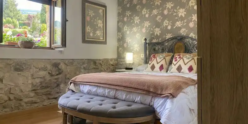 Dormitori de Casa o xalet en venda en Entrambasaguas amb Jardí privat, Terrassa i Traster