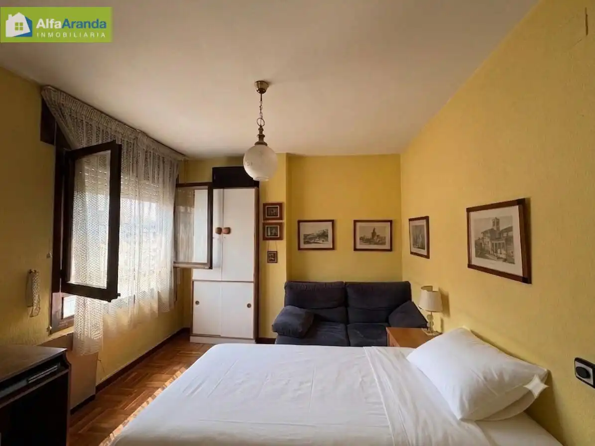 Bedroom of Flat for sale in Aranda de Duero  with Heating, Parquet flooring and Terrace