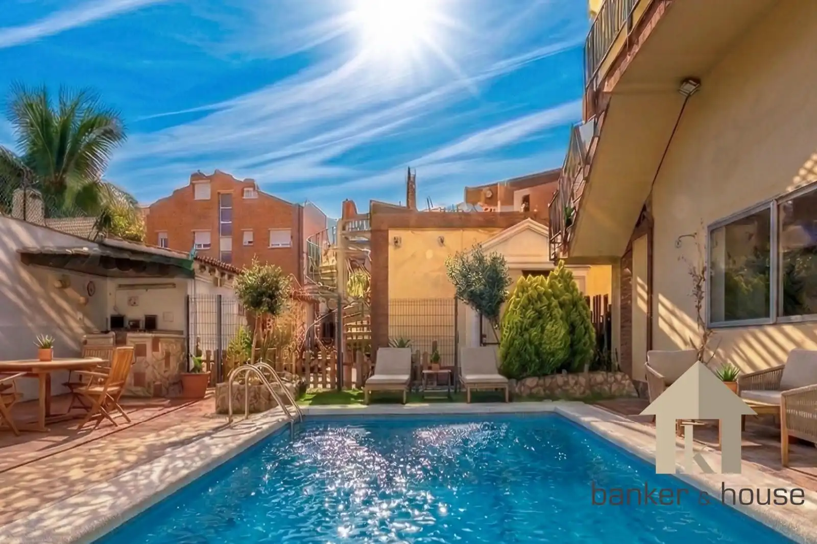 Piscina de Casa o xalet en venda en Montcada i Reixac amb Calefacció, Terrassa i Traster