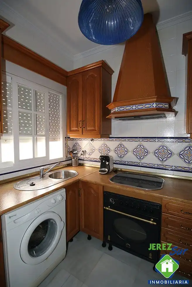 Cocina de Casa adosada en venta en Jerez de la Frontera con Aire acondicionado, Calefacción y Terraza