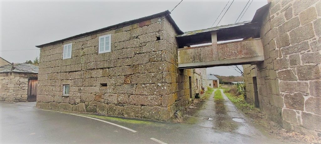 Vista exterior de Casa o xalet en venda en Lugo Capital