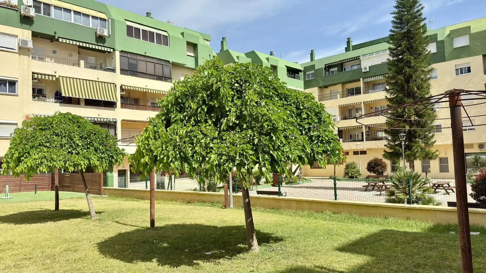 Außenansicht von Wohnung zum Verkauf in El Puerto de Santa María mit Gemeinschaftspool