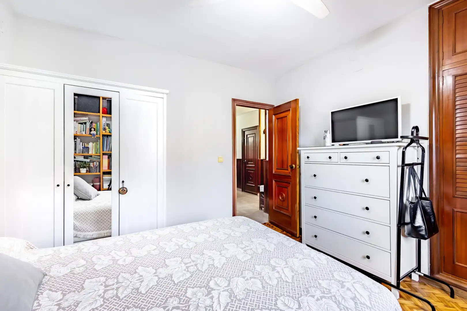 Bedroom of Houses for sale in Málaga  with Air Conditioner, Heating and Private garden