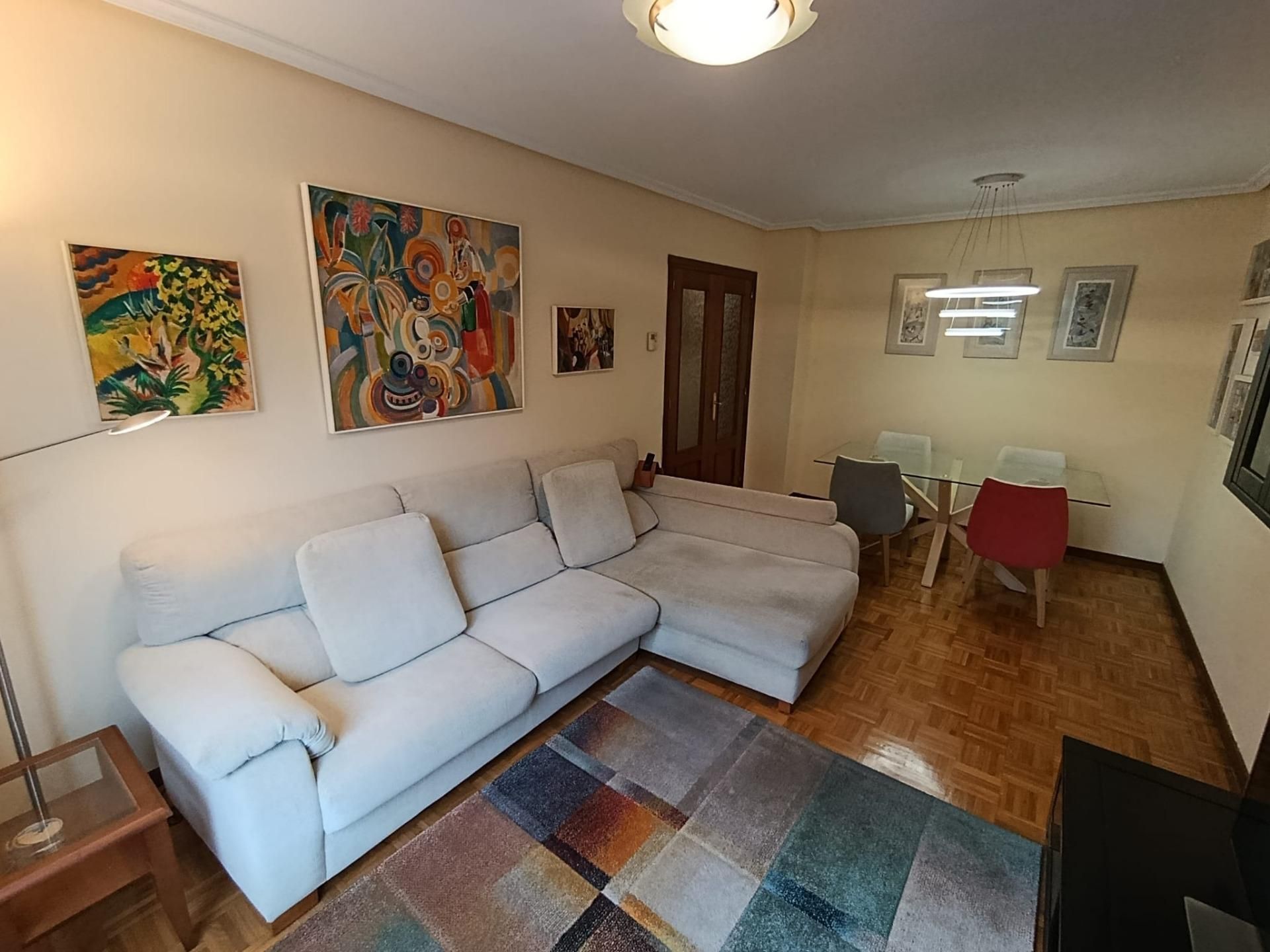 Sala de estar de Piso en venta en Avilés con Calefacción, Terraza y Trastero