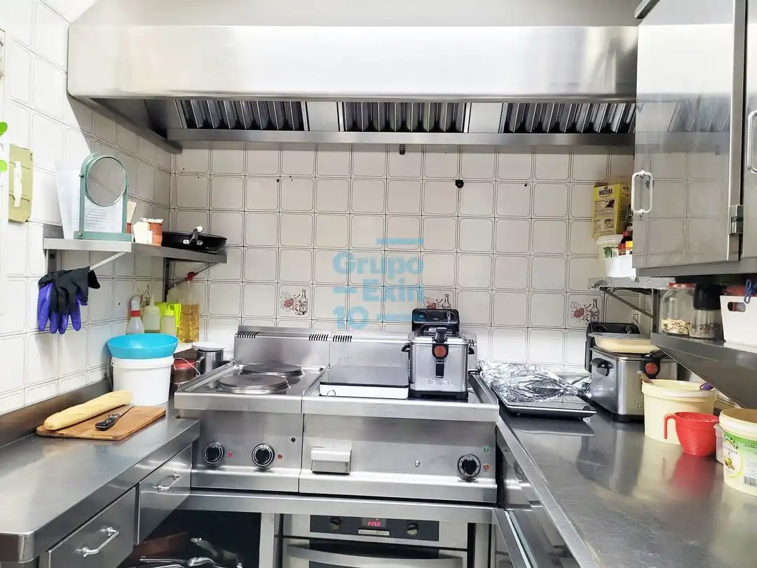 Cocina de Local en venta en Donostia - San Sebastián  con Amueblado